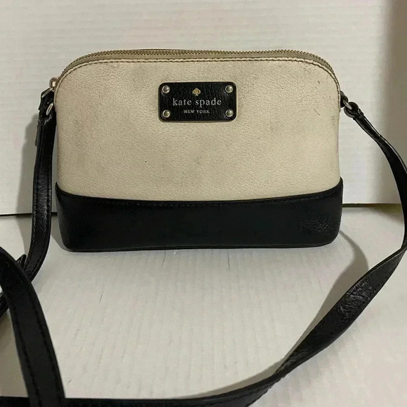 Kate spade beige black saffiano leather crossbody handbag